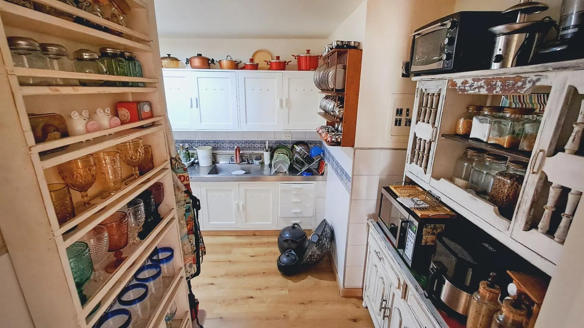 Habitacion Privada En Apartamento, Conquistadores Medellín Kolombiya